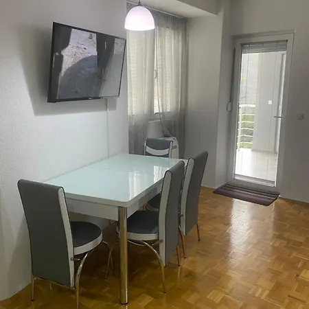 Slavko Apartment